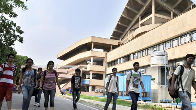 IIT Delhi secured 15th rank while IIT Bombay stood at ninth position.(HT File Photo)