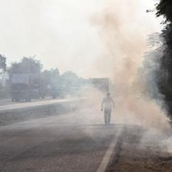 SC had on November 1 banned use of pet coke and furnace oil in the three states. The order came at a time when the pollution levels in Delhi had spiked (Ravi Choudhary/HT PHOTO) SC had on November 1 banned use of pet coke and furnace oil in the three states. The order came at a time when the pollution levels in Delhi had spiked (Ravi Choudhary/HT PHOTO)