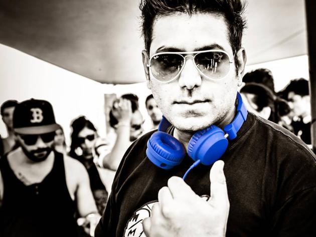 Enjoy a party all night with Abhishek Mantri and his signature House take over session.(HT Photo) Enjoy a party all night with Abhishek Mantri and his signature House take over session.(HT Photo)