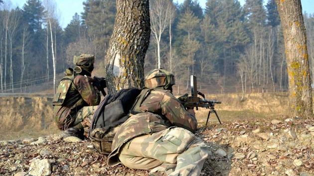 File photo of army personnel during an encounter with militants in Kupwara district of Kashmir.(PTI)