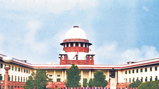 A Parsi woman’s petition in the Supreme Court has brought the focus on the pre-Independence era Parsi Marriage and Divorce Act. (HT Photo) A Parsi woman’s petition in the Supreme Court has brought the focus on the pre-Independence era Parsi Marriage and Divorce Act. (HT Photo)