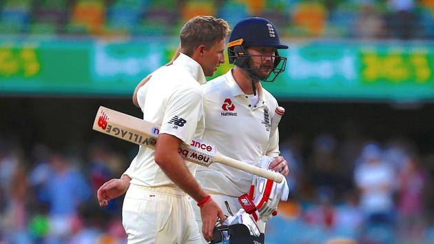 Joe Root and Mark Stoneman batted through the remaining overs as England ended the day at 33/2. (REUTERS)