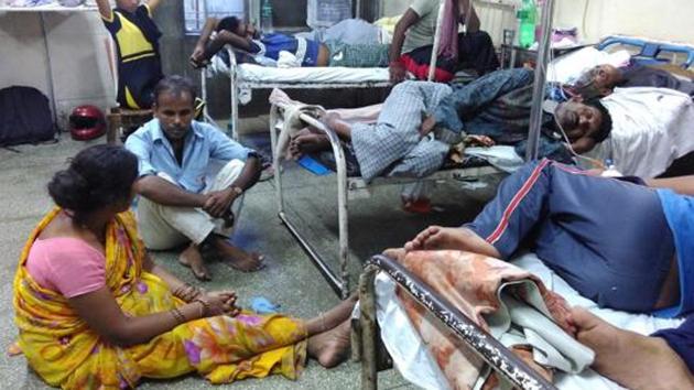 An overcrowded ward which also receives dengue patients at the Deen Dayal Upadhyay (DDU) Hospital in New Delhi, India, on Tuesday, September 22, 2015. (Hindustan Times File Photo) An overcrowded ward which also receives dengue patients at the Deen Dayal Upadhyay (DDU) Hospital in New Delhi, India, on Tuesday, September 22, 2015. (Hindustan Times File Photo)
