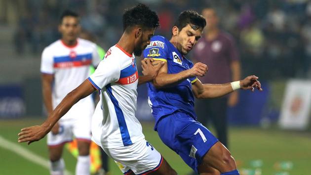 The game started on a cagey note, with neither side succeeding in breaching each other’s defence. (ISL) The game started on a cagey note, with neither side succeeding in breaching each other’s defence. (ISL)