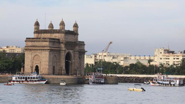Mumbai...12th November 2010...News.. Gateway of India in Mumbai - HT Photo Anshuman Poyrekar
