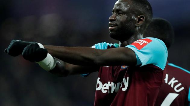 West Ham United's Cheikhou Kouyate celebrates after scoring against Leicester City FC in the Premier League on Friday. (REUTERS) West Ham United's Cheikhou Kouyate celebrates after scoring against Leicester City FC in the Premier League on Friday. (REUTERS)