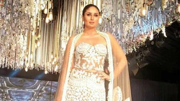 Kareena Kapoor Khan's grey lehenga from Manish Malhotra is the Pantone  shade we need in 2021 - WeddingSutra