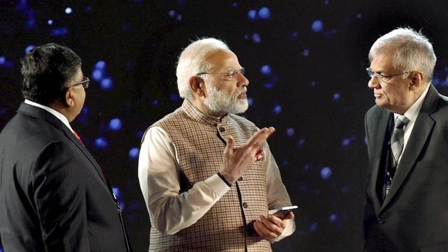 Prime Minister Narendra Modi talks with Sri Lankan Prime Minister Ranil Wickremesinghe during the inauguration of the fifth edition of the Global Conference on Cyber Space in New Delhi.(PTI File Photo)
