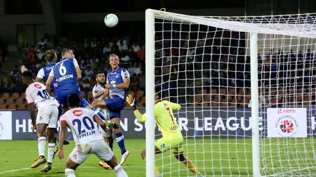In the other game of the evening, Eric Paartalu scored a brace as Bengaluru FC thrashed Delhi Dynamos 4-1. (ISL ) 