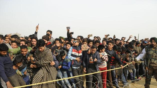 The excitement was such that many youth made their way into the ground through VIP gate. (Waseem Andrabi / HT Photo) The excitement was such that many youth made their way into the ground through VIP gate. (Waseem Andrabi / HT Photo)