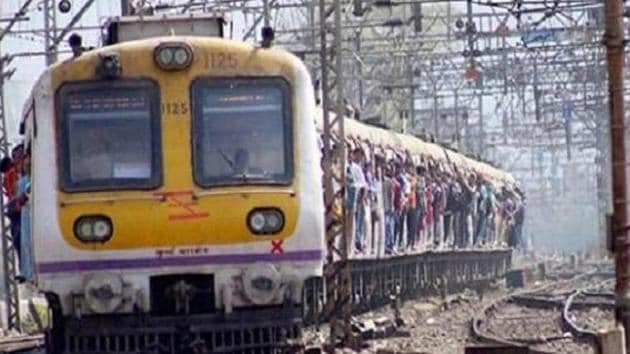 Services on the central line were disrupted for more than 20 minutes on Monday afternoon.(HT File)