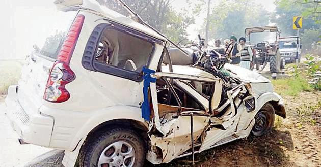 The damaged SUV after the accident in Mansa. (HT Photo) The damaged SUV after the accident in Mansa. (HT Photo)