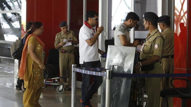 Passengers show their identity cards at the entrance to the airport.(Sonu Mehta/HT File Photo) Passengers show their identity cards at the entrance to the airport.(Sonu Mehta/HT File Photo)