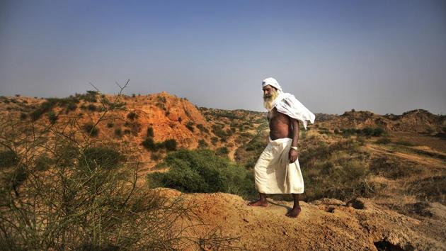 The undulating landscape of Chambal, dotted with mud hillocks and thorny shrubs is spread across the states of Madhya Pradesh, Uttar Pradesh and Rajasthan. “At one time the ravines of Chambal were home to many dacoit gangs. We were told stories about them as children. Today there are no dacoits in Chambal,” says the priest of one such temple along the Agra-Gwalior highway. (Raj K Raj / HT PHOTO)