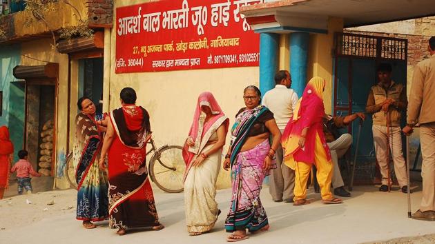 Men cast marginally more votes than women in the election to the Ghaziabad Municipal Corporation on Sunday. (Peeyush Khandelwal/HT photo) Men cast marginally more votes than women in the election to the Ghaziabad Municipal Corporation on Sunday. (Peeyush Khandelwal/HT photo)