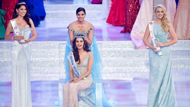 Miss India Manushi Chhillar is crowned as Miss World next to first runner-up Miss Mexico Andrea Meza and second runner-up Miss England Stephanie Hill at the Miss World pageant in Sanya, Hainan province, China November 18, 2017.(REUTERS) Miss India Manushi Chhillar is crowned as Miss World next to first runner-up Miss Mexico Andrea Meza and second runner-up Miss England Stephanie Hill at the Miss World pageant in Sanya, Hainan province, China November 18, 2017.(REUTERS)