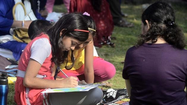 Many students were seen sharing their ideas so as to draw up a good idea to commemorate the martyrs. (Ravindra Joshi/HT PHOTO)