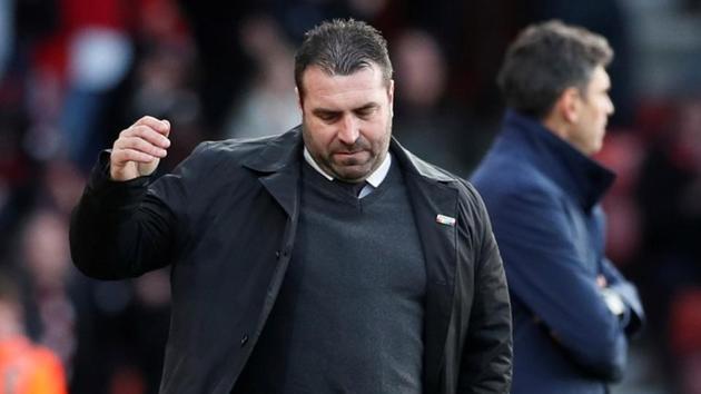 David Unsworth is not happy with the performances of Everton players. (REUTERS) David Unsworth is not happy with the performances of Everton players. (REUTERS)
