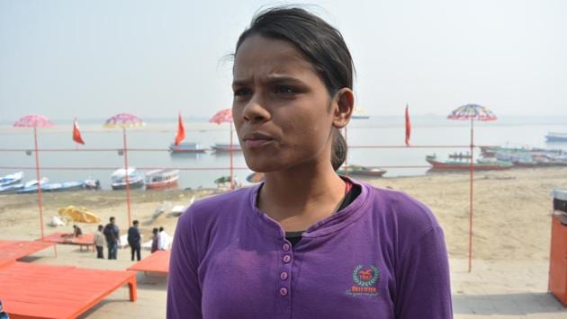 Another wrestler, 16-year-old Khushi Yadav climbed onto the mat to face her brother Karan, two years younger than her, in the 48kg category. (Rajesh Kumar / HT Photo) Another wrestler, 16-year-old Khushi Yadav climbed onto the mat to face her brother Karan, two years younger than her, in the 48kg category. (Rajesh Kumar / HT Photo)