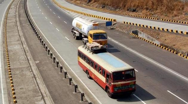 In Thane district, 27 of 28 village gram sabhas have opposed the Mumbai-Nagpur expressway.(HT File) In Thane district, 27 of 28 village gram sabhas have opposed the Mumbai-Nagpur expressway.(HT File)
