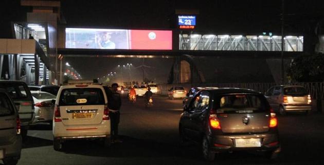 Lucknow Municipal Corporation (LMC) to remove both the LCD screens within a week. (HT Photo) Lucknow Municipal Corporation (LMC) to remove both the LCD screens within a week. (HT Photo)