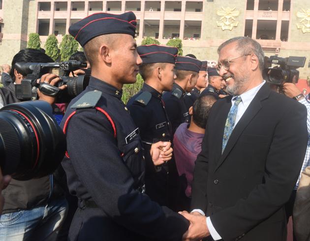 Bollywood actor Nana Patekar interacts with cadets after the Passing Out Parade of the 133rd course of the National Defence Academy (NDA) in Pune on Thursday. (Pratham Gokhale/HT Photo) Bollywood actor Nana Patekar interacts with cadets after the Passing Out Parade of the 133rd course of the National Defence Academy (NDA) in Pune on Thursday. (Pratham Gokhale/HT Photo)