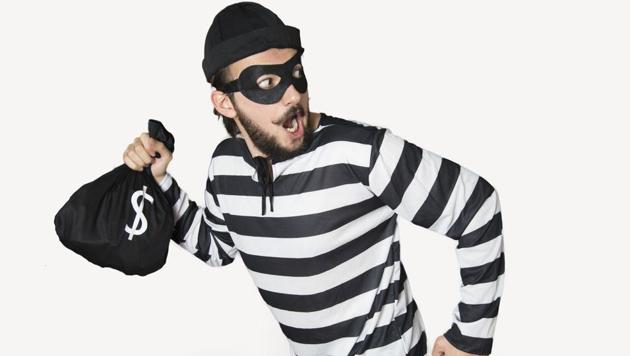 Between 1 pm on Wednesday and 6.30 am on Thursday, robbers broke into the house and entered the bedroom where various valuables were stored, according to the police. (Getty Images/iStockphoto) Between 1 pm on Wednesday and 6.30 am on Thursday, robbers broke into the house and entered the bedroom where various valuables were stored, according to the police. (Getty Images/iStockphoto)