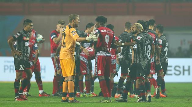 Both teams. however, remain winless after three games.  (ISL ) 