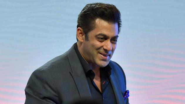 Salman Khan dodged questions about his past and the Padmavati controversy at the HTLS 2017.(PTI)