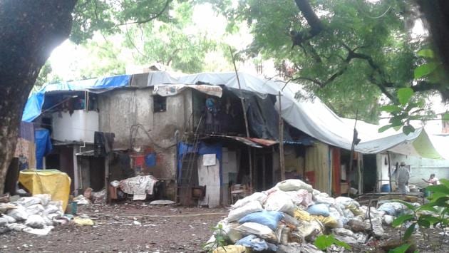 The alleged illegal structure on the premises of Navpada Kokni Kabrastan. (HT photo) The alleged illegal structure on the premises of Navpada Kokni Kabrastan. (HT photo)