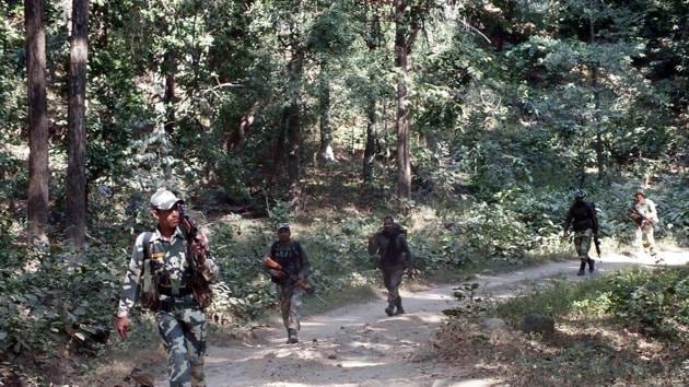 A joint team of Jharkhand and Chhattisgarh forces and para-military personnel are conducting a major anti-insurgency operation in the hilly and heavily-forested Burha Pahar, located in Garhwa district of Jharkhand bordering Chhattisgarh.(HT PHOTO)
