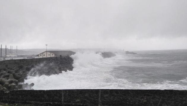 Heavy rains hammered the southern coast of Tamil Nadu and Kerala. (Vivek Nair/HT Photo) Heavy rains hammered the southern coast of Tamil Nadu and Kerala. (Vivek Nair/HT Photo)