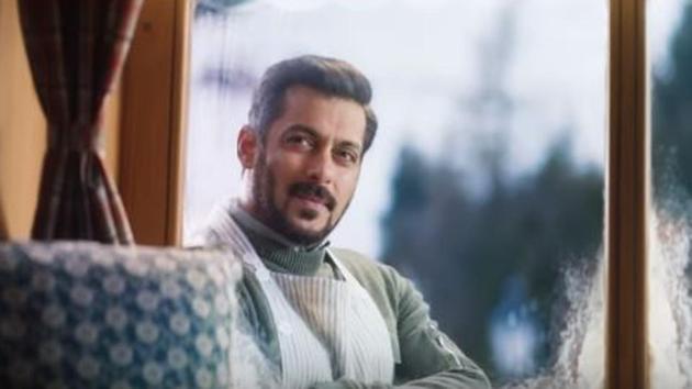 Salman Khan in a still from the new song Dil Diyan Gallan from Tiger Zinda Hai.