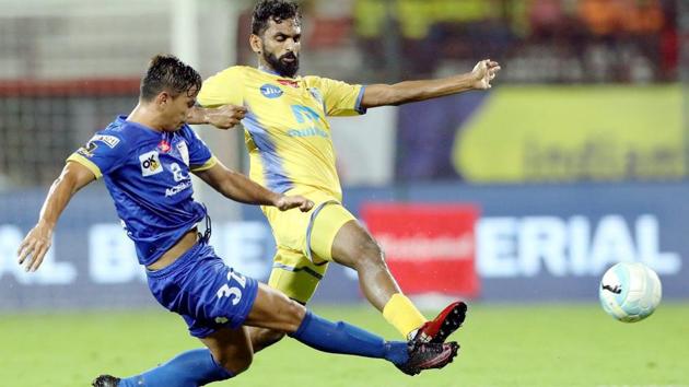 CK Vineeth of Kerala Blasters FC and Davinder Singh of Mumbai City FC vie for the ball during their Indian Super League (ISL) match at the Jawaharlal Nehru Stadium in Kochi on Sunday. (PTI) CK Vineeth of Kerala Blasters FC and Davinder Singh of Mumbai City FC vie for the ball during their Indian Super League (ISL) match at the Jawaharlal Nehru Stadium in Kochi on Sunday. (PTI)