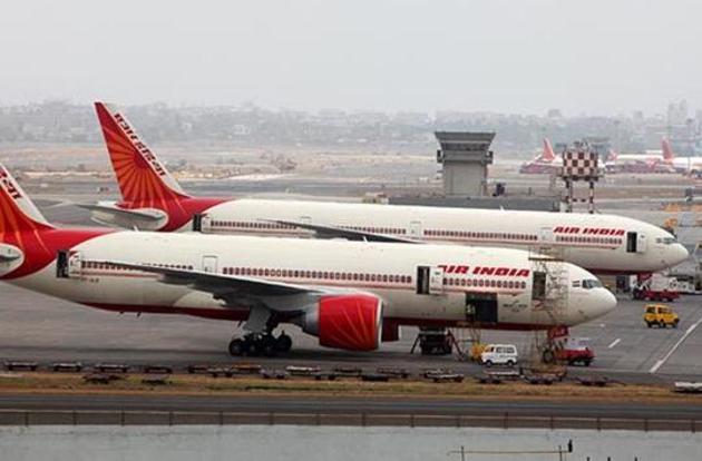 The loss-making Air India is reeling under a debt of over Rs 52,000 crore, with about Rs 28,000 crore in working capital debt, and about Rs 4,000 crore as interest outgo. (Sattish Bate/HT File Photo) The loss-making Air India is reeling under a debt of over Rs 52,000 crore, with about Rs 28,000 crore in working capital debt, and about Rs 4,000 crore as interest outgo. (Sattish Bate/HT File Photo)