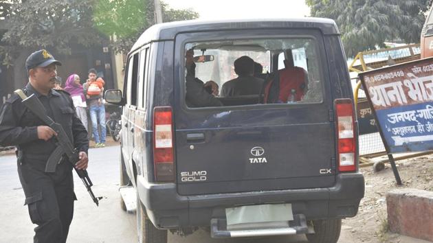 Vehicle damaged in attack on cops in Ghaziabad’s Nahali.(Sakib Ali/HT)