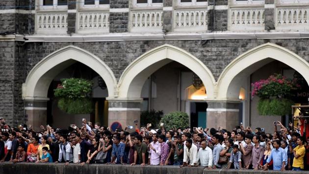 People thronged at Gateway of India to watch the celebrations. (Kunal Patil/HT PHOTO) 