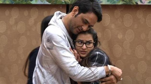 Vikas Gupta and Shilpa Shinde often fight inside the Bigg Boss 11 house. Vikas Gupta and Shilpa Shinde often fight inside the Bigg Boss 11 house.