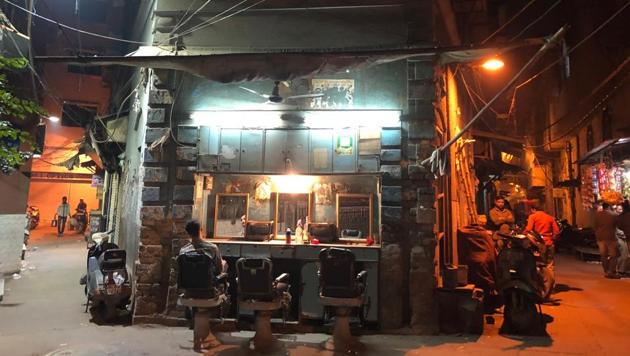Sajid’s establishment is located extraordinarily at the intersection of Galli Mahal Sari and Gali Patna Wali in Ballimaran, the neighbourhood where Ghalib lived more than a century ago. (Mayank Austen Soofi / HT Photo) Sajid’s establishment is located extraordinarily at the intersection of Galli Mahal Sari and Gali Patna Wali in Ballimaran, the neighbourhood where Ghalib lived more than a century ago. (Mayank Austen Soofi / HT Photo)