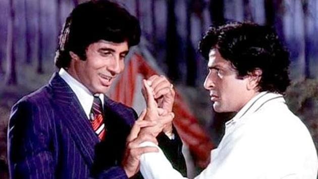 Amitabh Bachchan penned a heartbreaking tribute to Shashi Kapoor who died on Monday evening. The two have acted in a number of films including Deewar and Suhaag. Amitabh Bachchan penned a heartbreaking tribute to Shashi Kapoor who died on Monday evening. The two have acted in a number of films including Deewar and Suhaag.