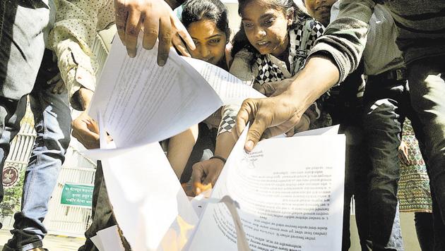 Chhatra Bharati activists protest at collectorate on Monday. They have demanded a concrete solution from the government. (HT Photo) Chhatra Bharati activists protest at collectorate on Monday. They have demanded a concrete solution from the government. (HT Photo)