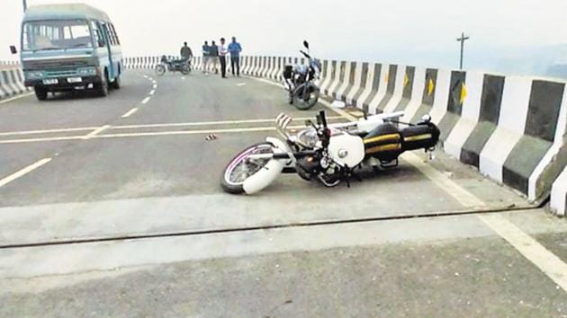 On Tuesday, the 15-year-old, Karan Dutt, was killed after he lost control of the motorcycle he was riding on the under-construction loop and plunged nearly 40 feet below onto the Ring Road (Photo: Sourced) On Tuesday, the 15-year-old, Karan Dutt, was killed after he lost control of the motorcycle he was riding on the under-construction loop and plunged nearly 40 feet below onto the Ring Road (Photo: Sourced)