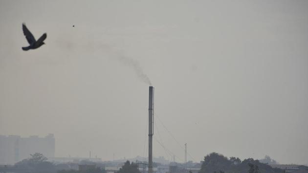 The scenario in Ghaziabad is already dire as the city has topped the list of polluted cities several times. (Sakib Ali/HT Photo) The scenario in Ghaziabad is already dire as the city has topped the list of polluted cities several times. (Sakib Ali/HT Photo)
