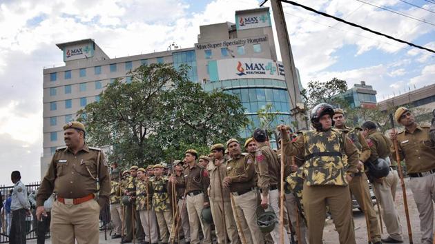 Police force deployed at out side the Max hospital, Shalimar Bagh. (PTI Photo) Police force deployed at out side the Max hospital, Shalimar Bagh. (PTI Photo)