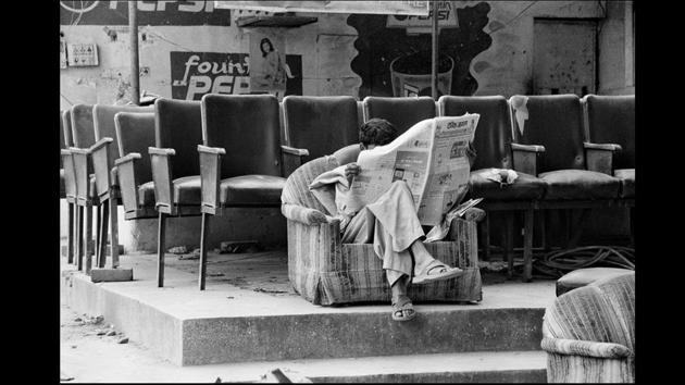 Untitled #32 (Jai), 2007. Inkjet Print. Raman’s detailed gaze recreates a reference for what once was and how the politics of the time shaped films that were made. Thus, her work is not just a collection of photographs of derelict cinemas and projection rooms but rather a statement on the various histories time carries with its passage. (Courtesy Nandita Raman and sepiaEYE)
