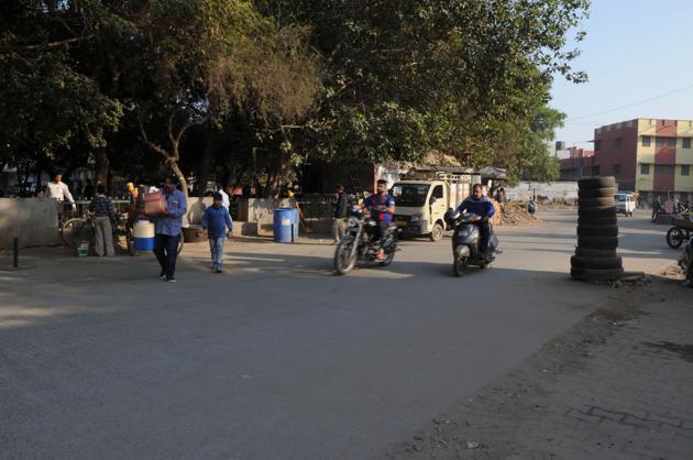 The spot where the victim, Surender, was stopped by the accused on a scooter, as he was on his way home. (Parveen Kumar/HT PHOTO) The spot where the victim, Surender, was stopped by the accused on a scooter, as he was on his way home. (Parveen Kumar/HT PHOTO)