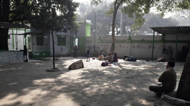 While it is difficult to ascertain fact from fiction --especially in matters of faith-- lore of Shah Wilayat’s piety continues to draw people seeking fulfilment of their desires or perhaps just witness first hand the miracle of scorpions that don’t bite. (Mohd Zakir / HT Photo)