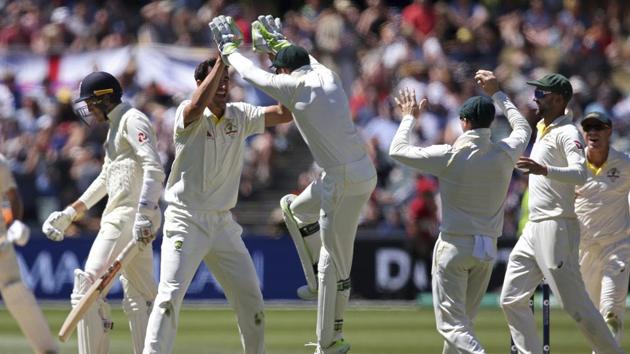 Mitchell Starc celebrates with teammates after taking the wicket of England's Craig Overton. Starc believes the Australian cricket team can become even better. (AP) Mitchell Starc celebrates with teammates after taking the wicket of England's Craig Overton. Starc believes the Australian cricket team can become even better. (AP)