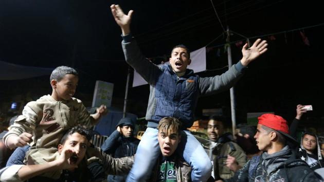 Palestinians protest against Trump’s decision in Khan Younis in the southern Gaza Strip on December 6, 2017. Fatah, Hamas and other Palestinian factions called a general strike for Thursday, urging residents of the West Bank and Gaza to join marches in every city, and officials said Palestinian schools would be closed. Hamas said Trump’s decision would “open the gates of hell,” and Islamic Jihad called it a “declaration of war.” (Ibraheem Abu Mustafa / REUTERS) Palestinians protest against Trump’s decision in Khan Younis in the southern Gaza Strip on December 6, 2017. Fatah, Hamas and other Palestinian factions called a general strike for Thursday, urging residents of the West Bank and Gaza to join marches in every city, and officials said Palestinian schools would be closed. Hamas said Trump’s decision would “open the gates of hell,” and Islamic Jihad called it a “declaration of war.” (Ibraheem Abu Mustafa / REUTERS)