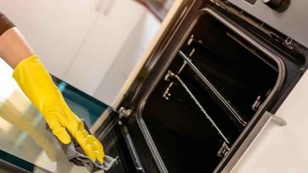 A man cemented his head inside the oven in UK. (Representative image) A man cemented his head inside the oven in UK. (Representative image)
